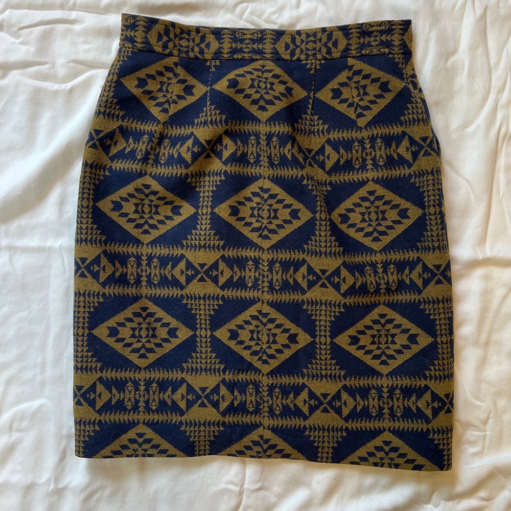 Pendleton Wool Navy And Gold Patterned Skirt - image 3